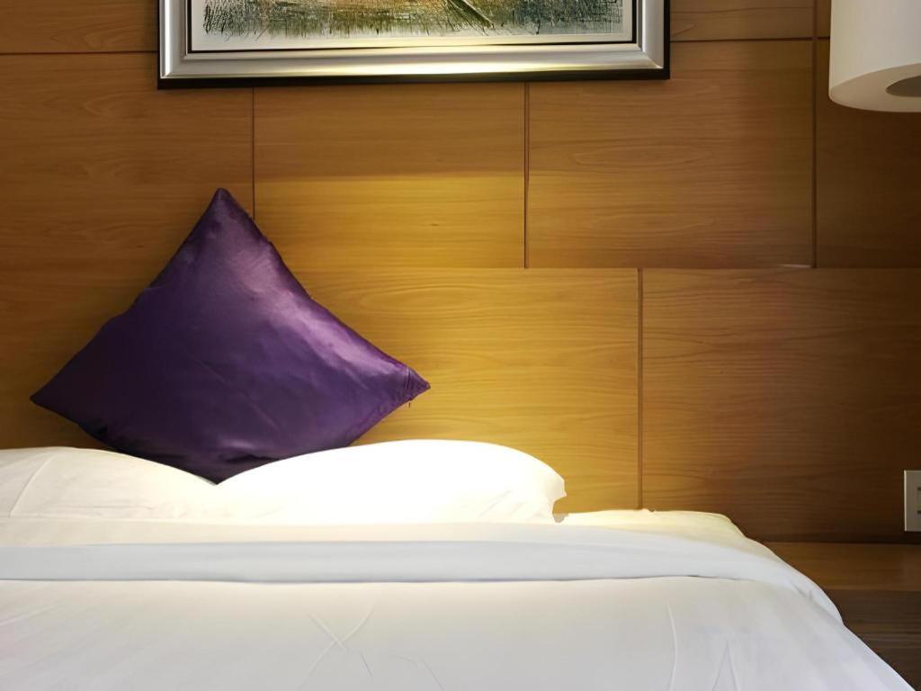 Iris Hotel Can Tho Buitenkant foto